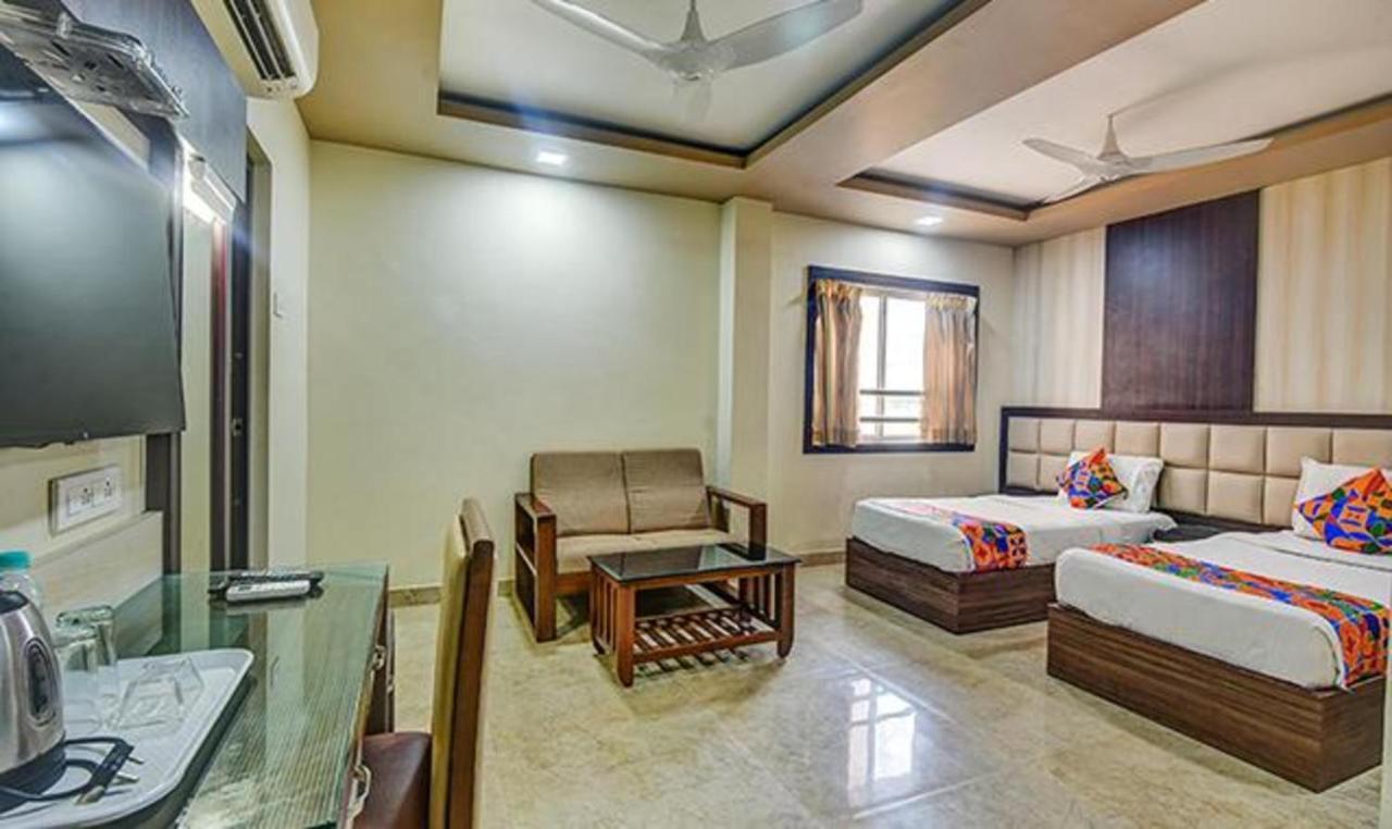 Fabhotel Central Palace Chennai Exterior foto
