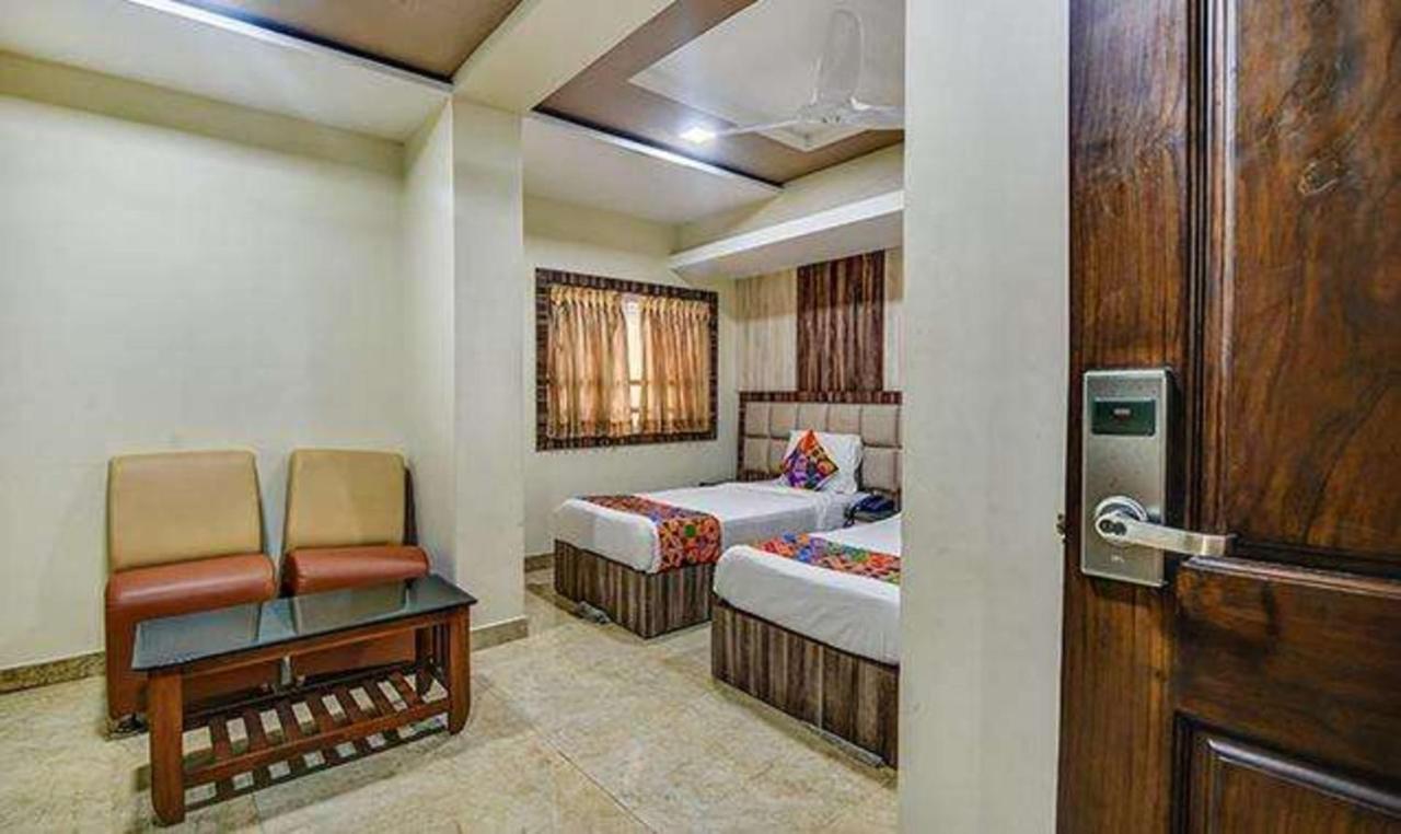 Fabhotel Central Palace Chennai Exterior foto